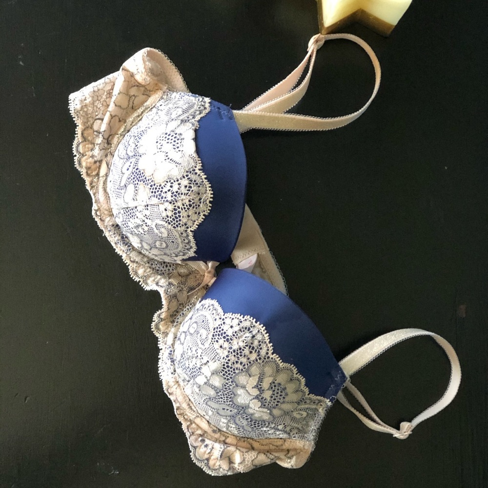 Victoria’s Secret dream angels lined Demi Bra